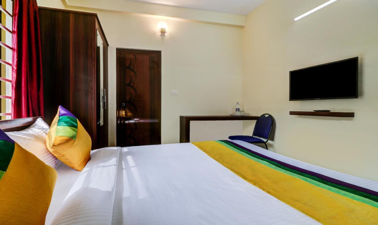 Kochi Itsy Hotels Rain Tulsi Stayz, Palarivattom Junction מראה חיצוני תמונה