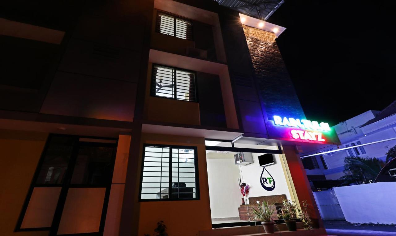 Kochi Itsy Hotels Rain Tulsi Stayz, Palarivattom Junction מראה חיצוני תמונה