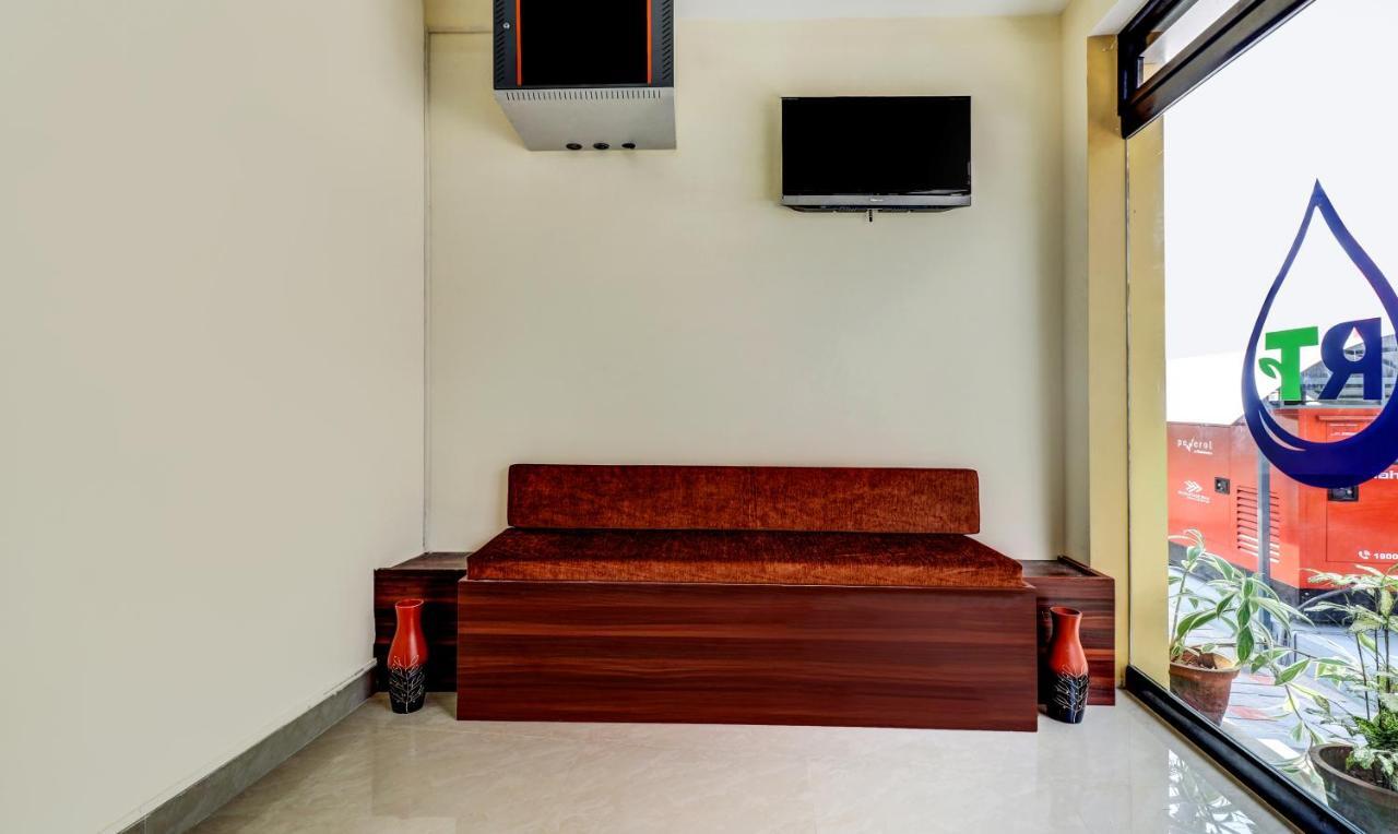 Kochi Itsy Hotels Rain Tulsi Stayz, Palarivattom Junction מראה חיצוני תמונה